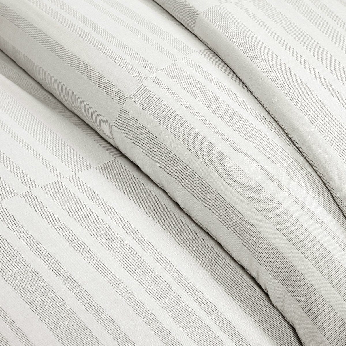 Sawyer Modern Broken Stripe Duvet Cover - 3 Piece Set