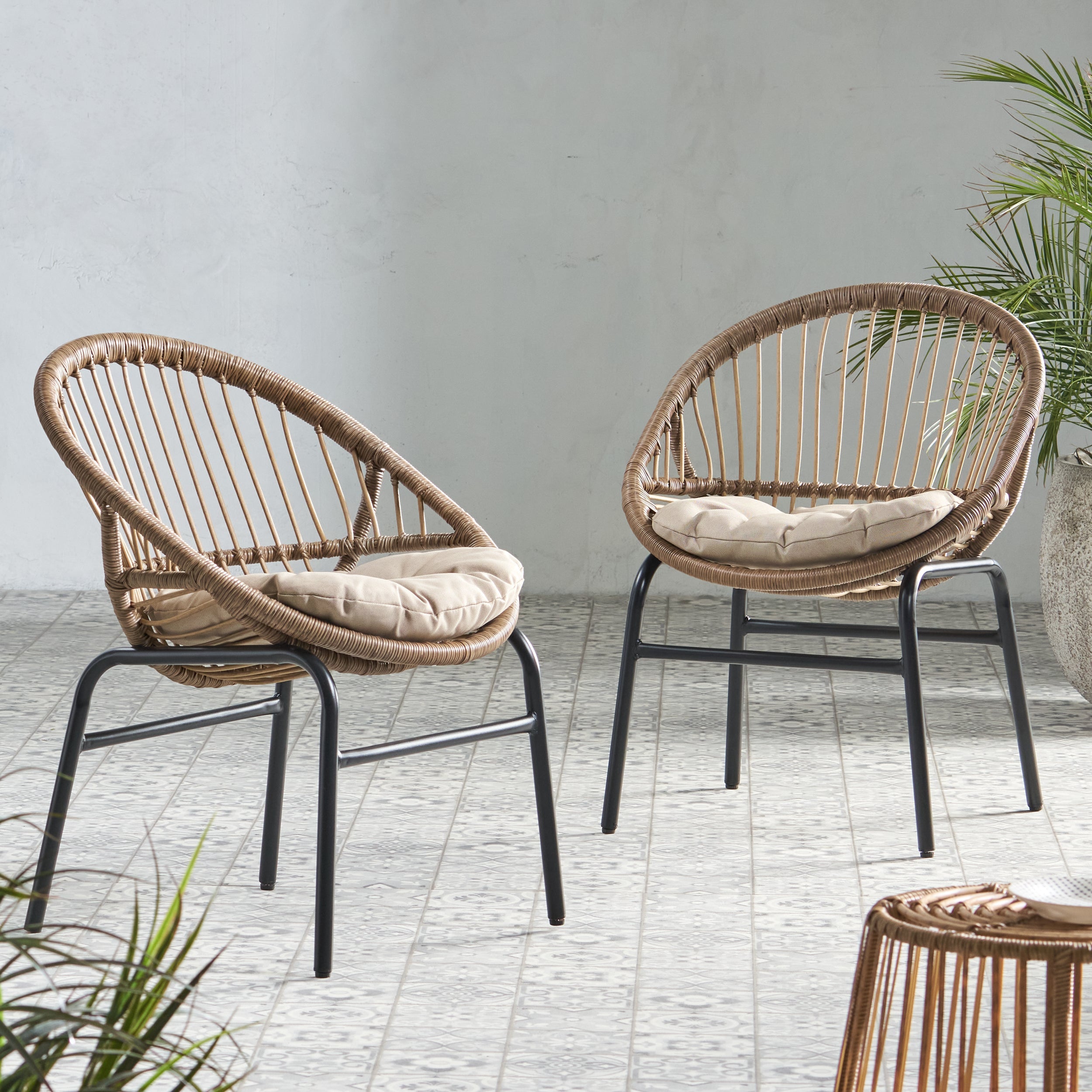 Outdoor Accent Chair with Curved Back - Set of 2