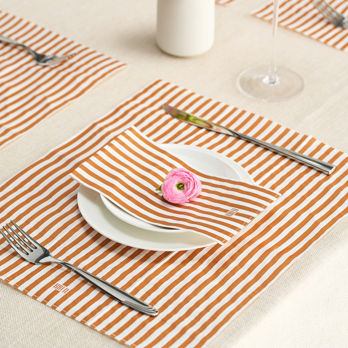 Set of 100 Tonal Striped Disposable Napkins - Orange