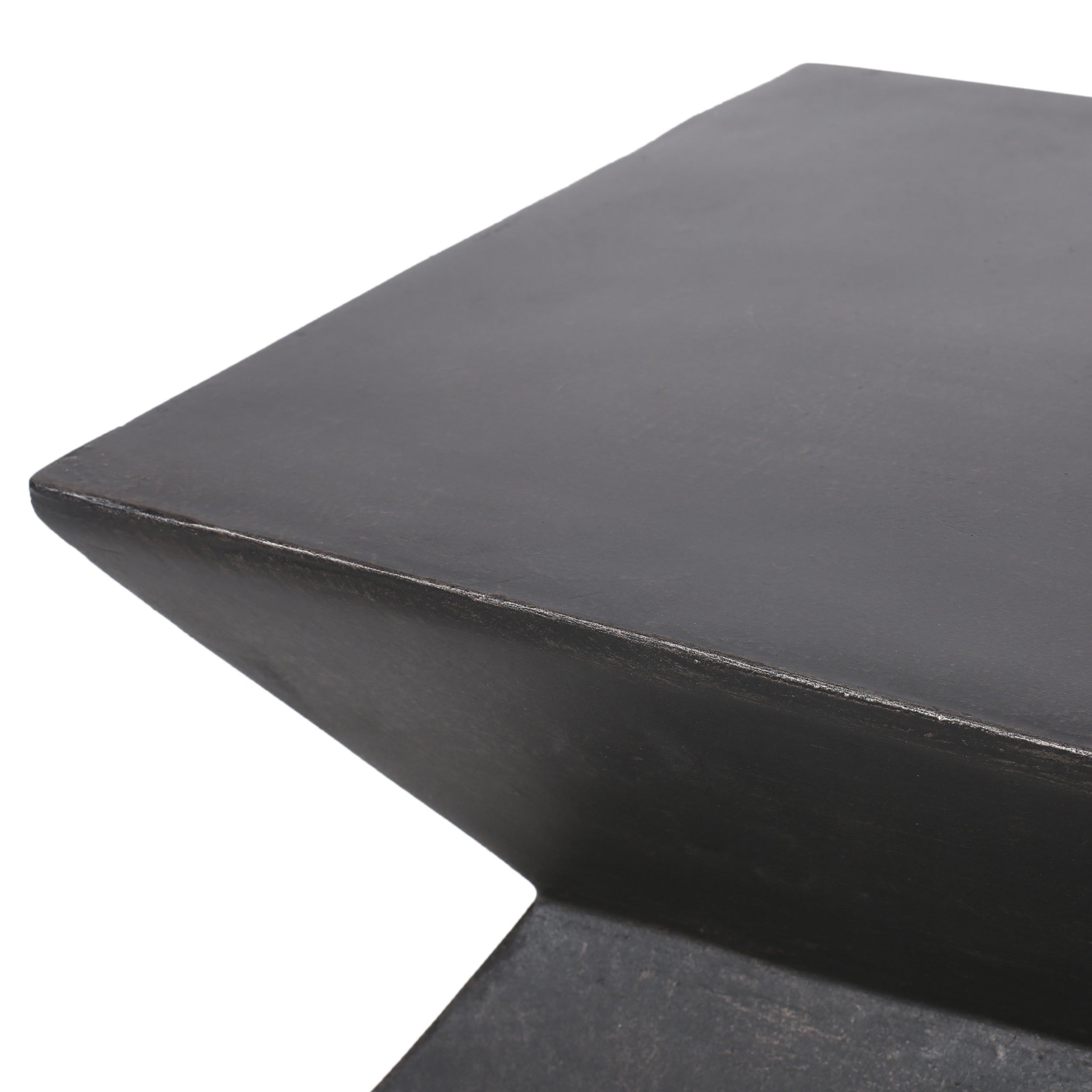 Indoor/Outdoor Lightweight Concrete Side Table in Metal Finish