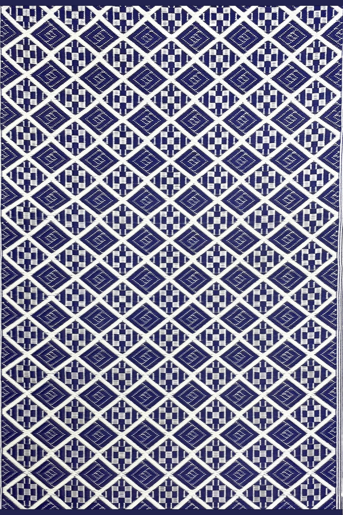 Scotch Blue & White Outdoor Mat