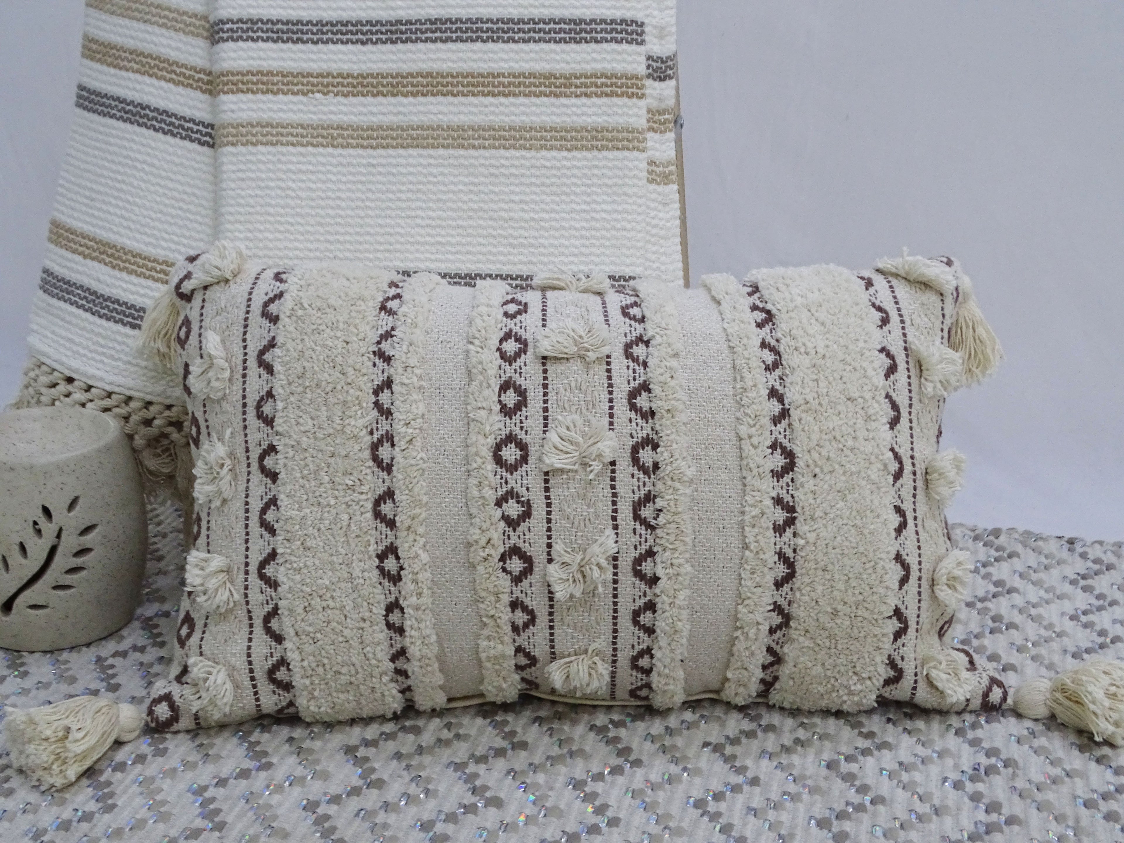 Auri Handwoven Textured Pillow - 14 x 24