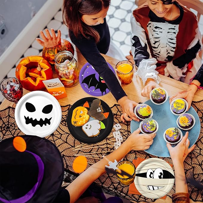 105 Piece Assorted Halloween Paper Plates & Napkins - Serves 30