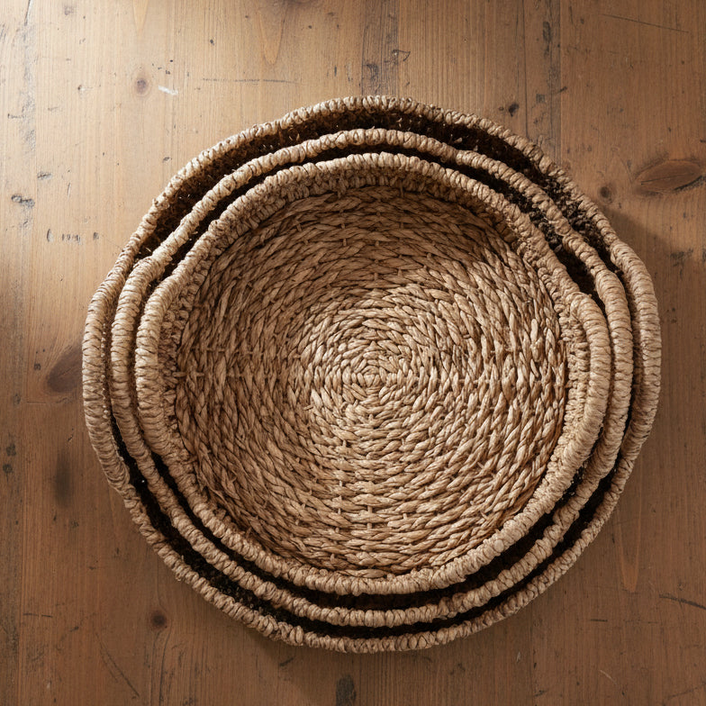 Braided Bankuan & Rattan Scalloped Tray with Handles - 3 Sizes