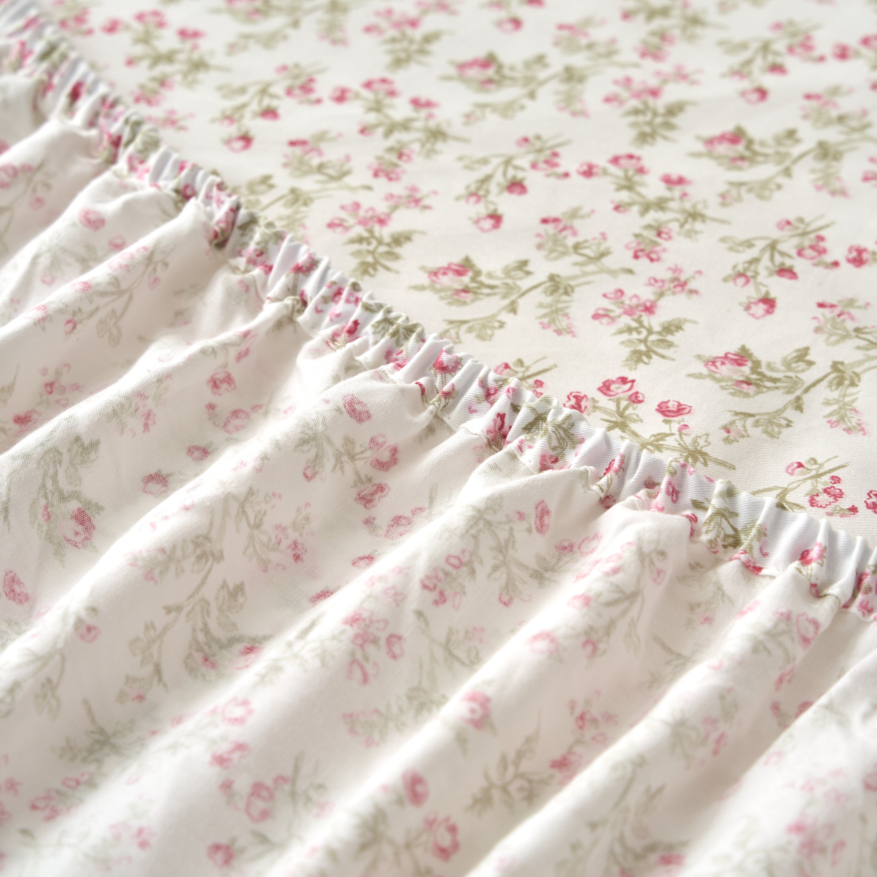 100% Cotton Coquette Sheet Set - Dainty Floral