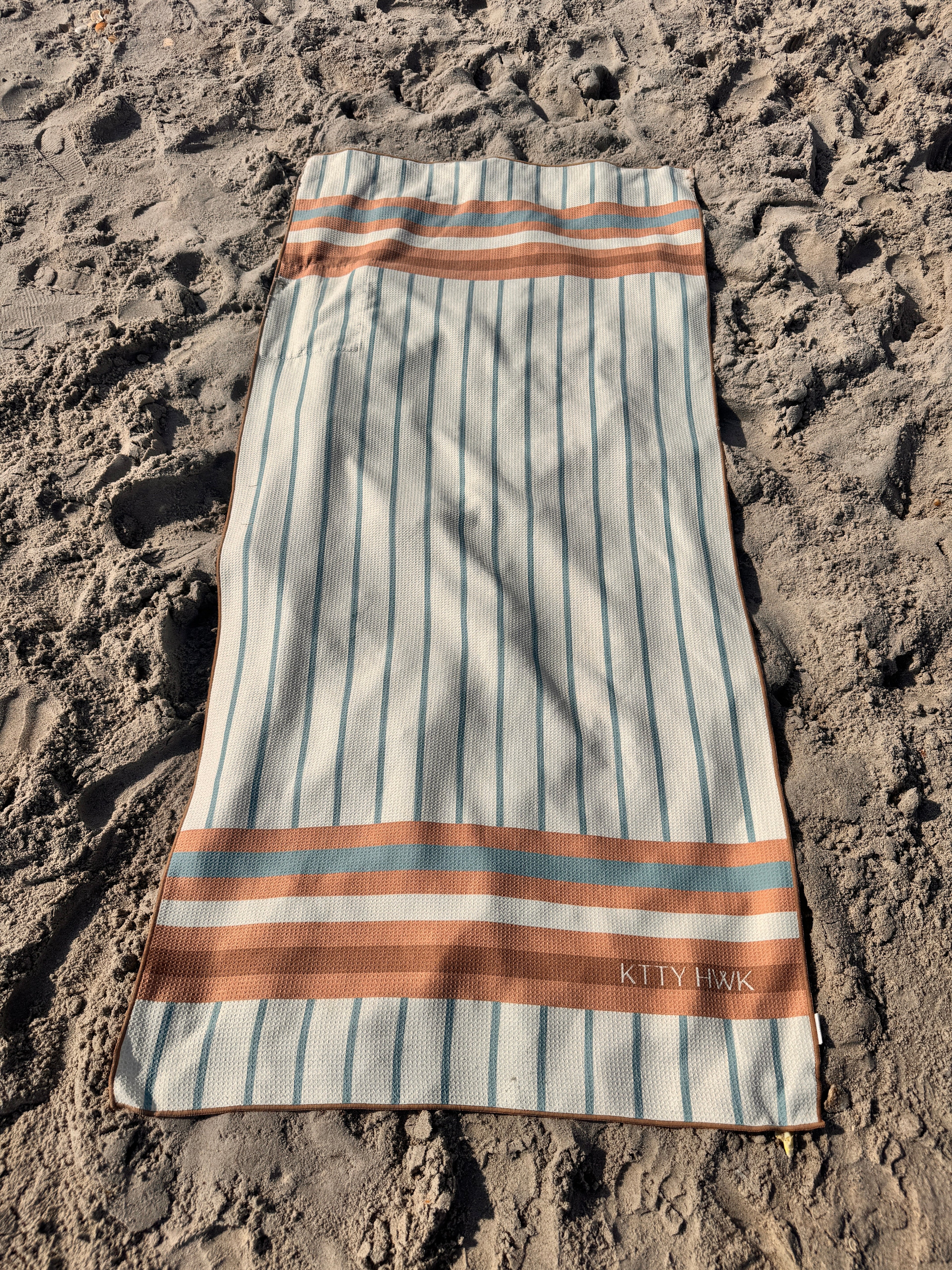 FOLLY - Reversible Beach Towel