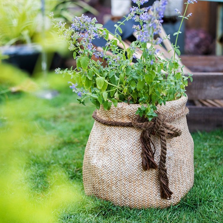 Ribbon Bag Style Concrete Garden Pots