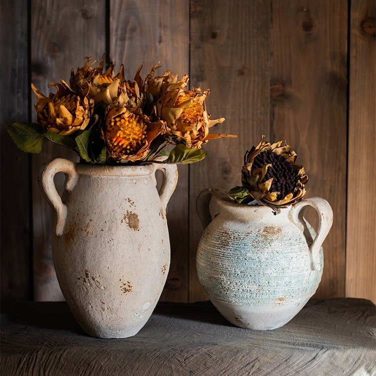 Restoration Ancient Jars in Different Styles