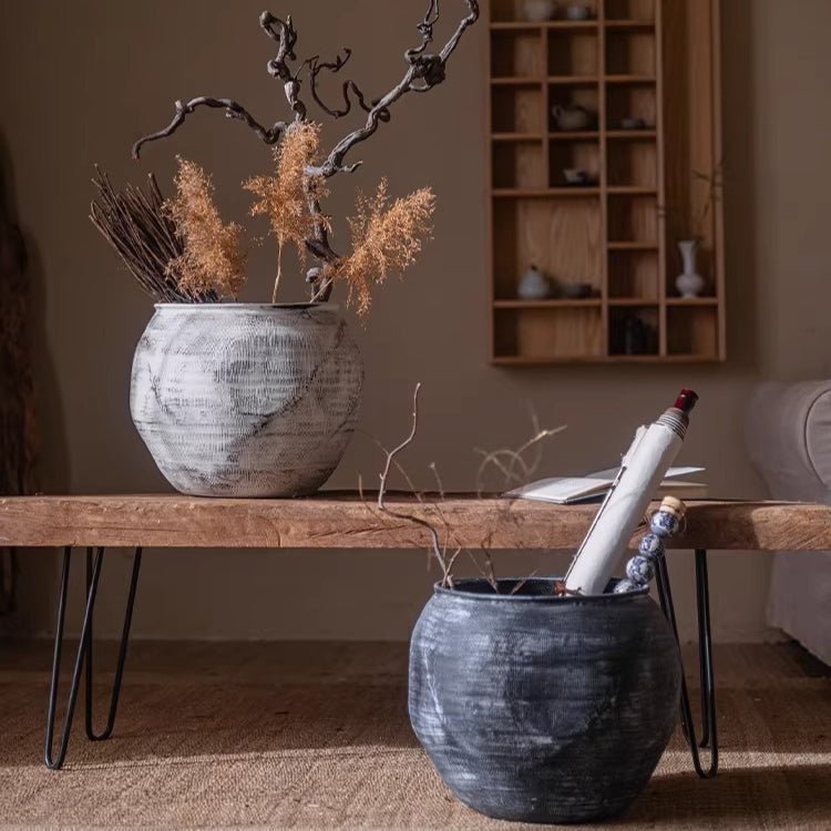 Sierra Round Clay Pot Planters