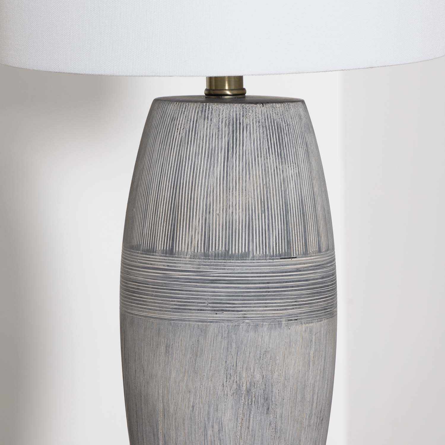 Mabayo Ribbed Ceramic Table Lamp