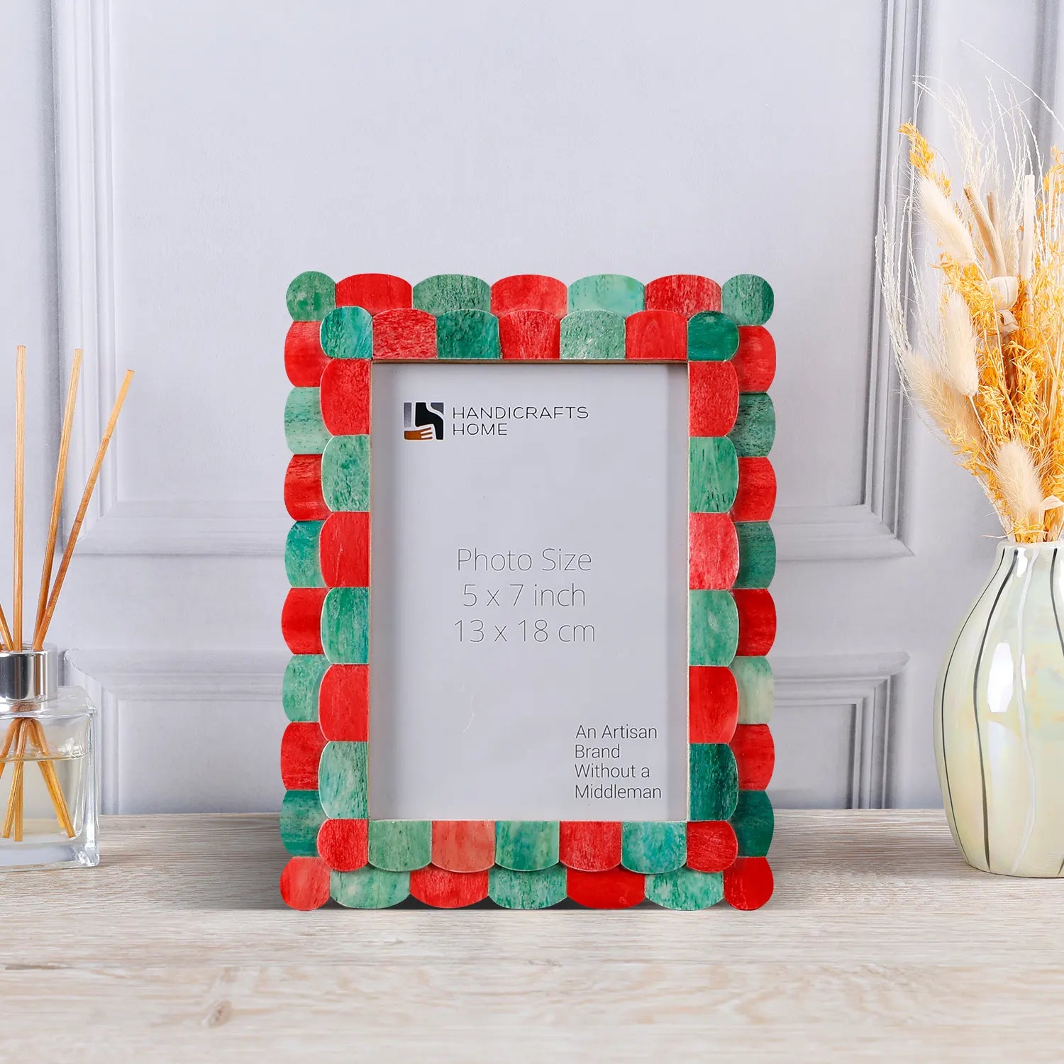 Scalloped Art Bone Inlay - Green & Red