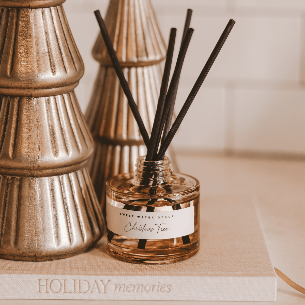 Christmas Tree Tinted Glass Jar Reed Diffuser
