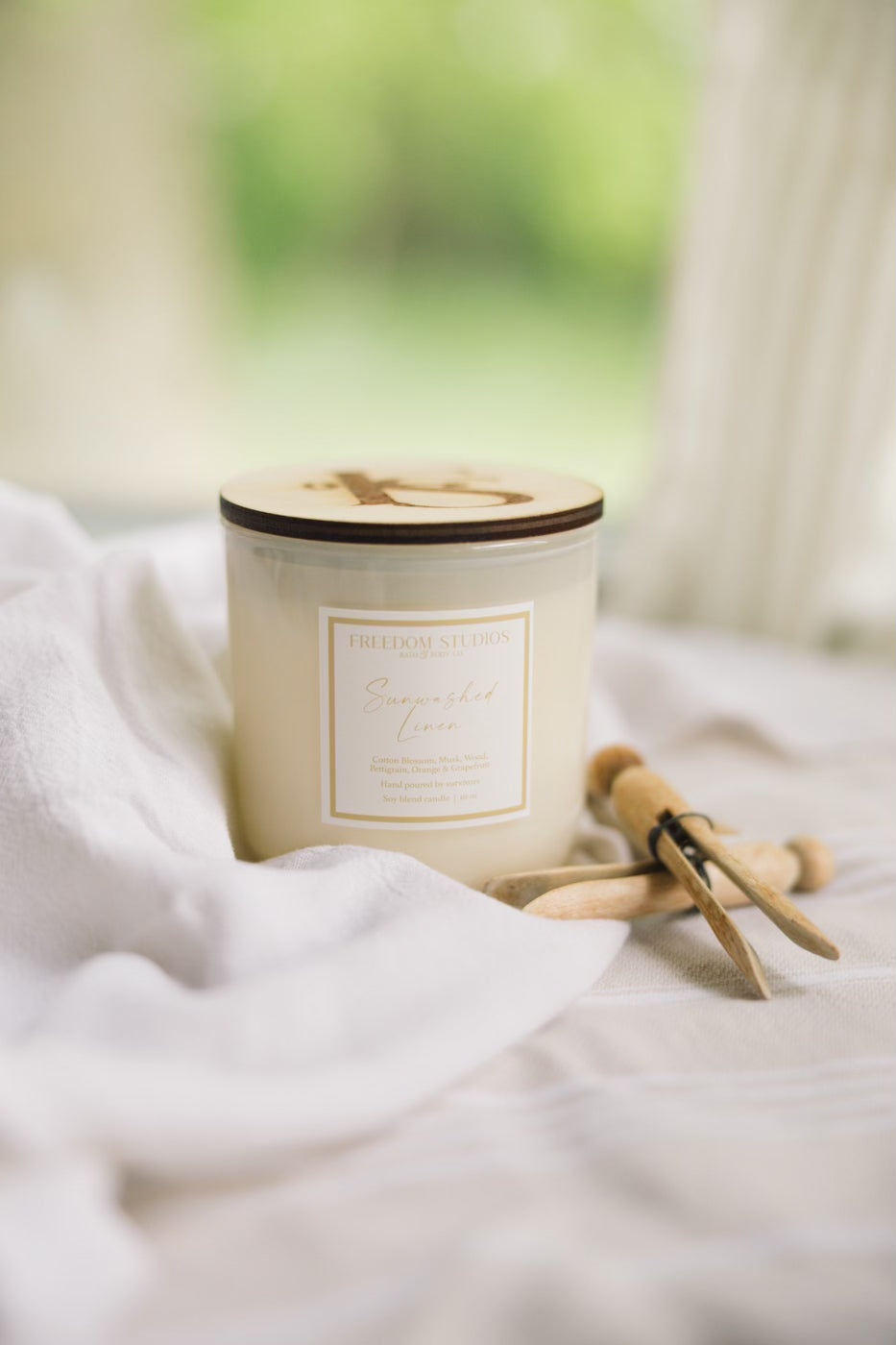 Sunwashed Linen 10 oz Candle