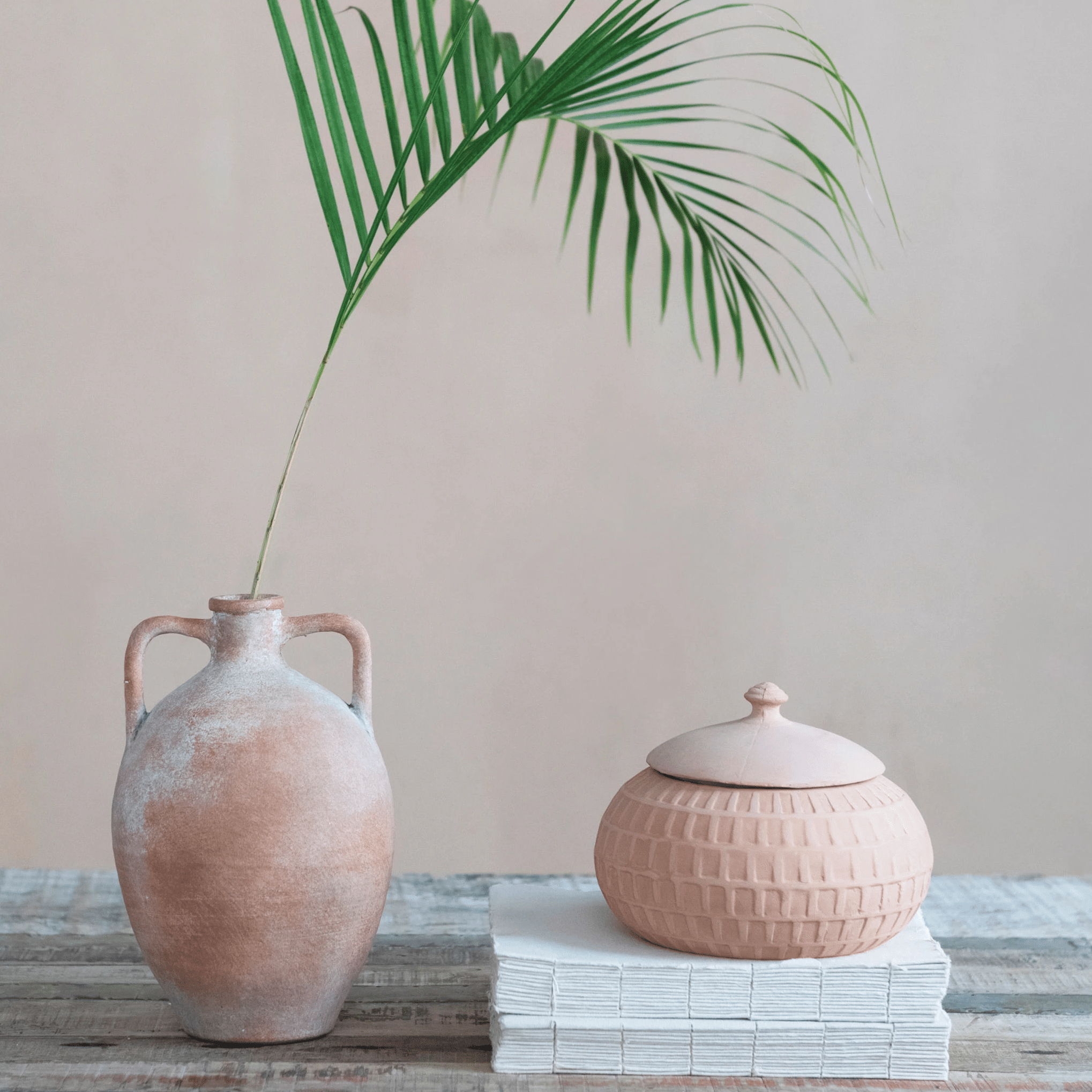 Willow Terracotta Urn with Handles