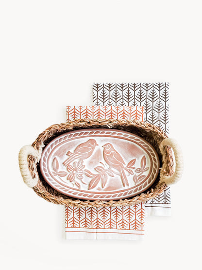 Bread Warmer &amp; Basket Gift Set with Tea Towel - Lovebird Oval