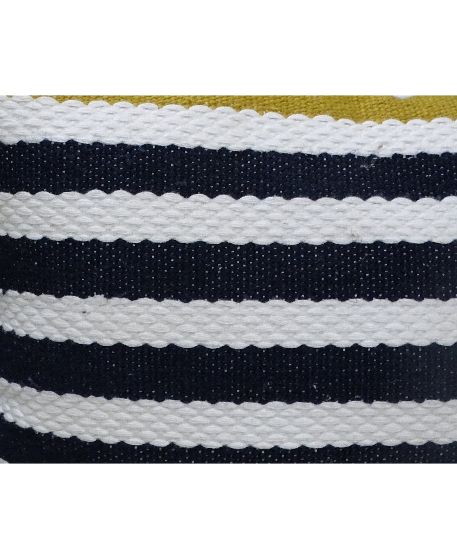 Finn Indoor/Outdoor Pillow - 14 x 20