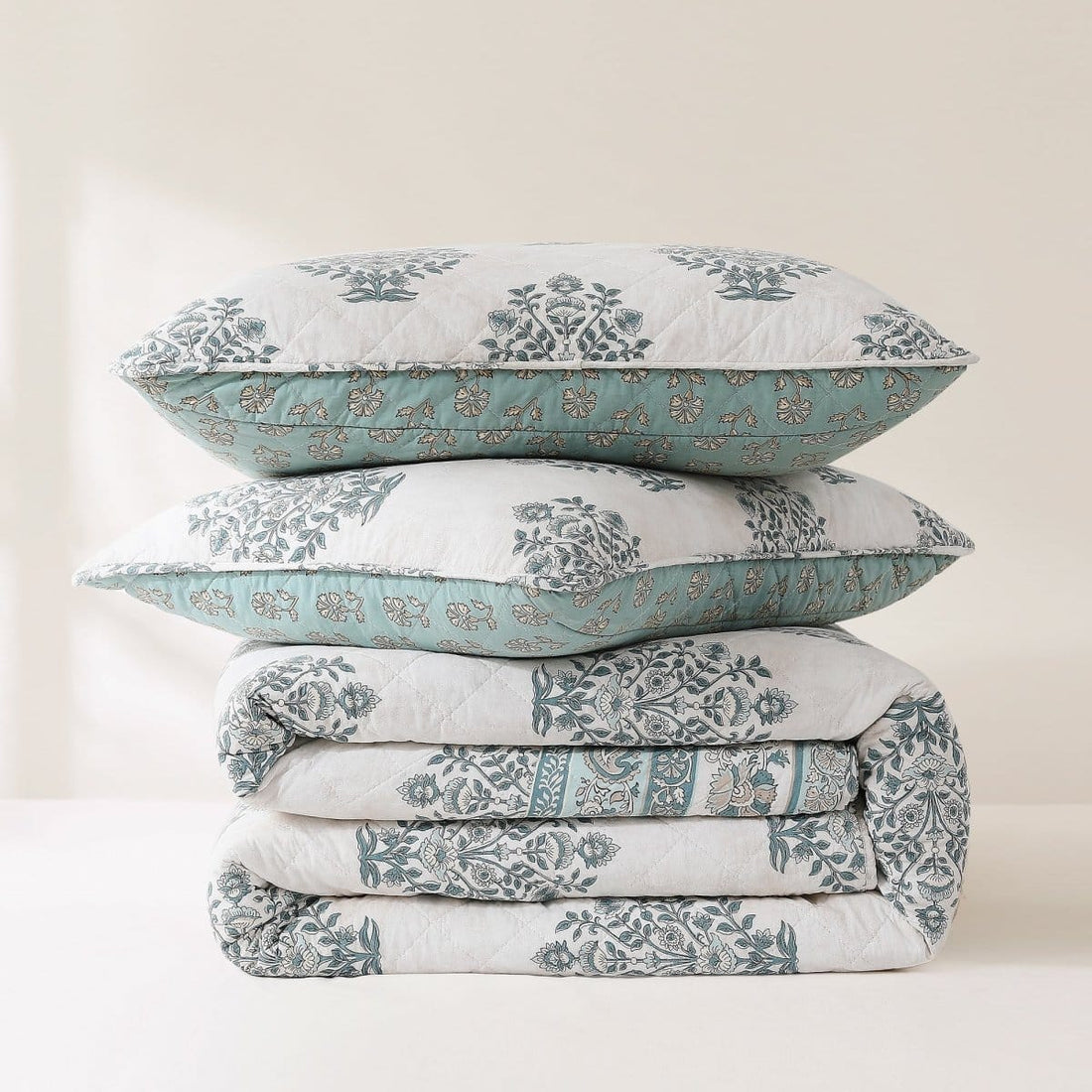 Sofia Flower Block Bouquet Reversible Cotton Quilt 3Pc Set