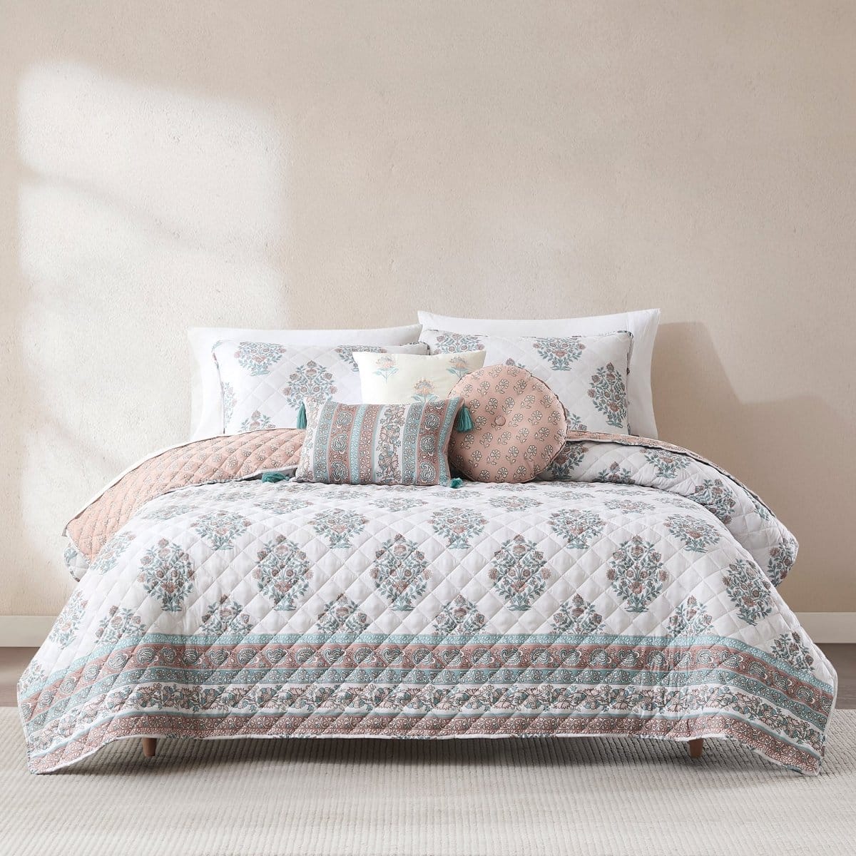 Sofia Flower Block Reversible Quilt Set - 6 Pc