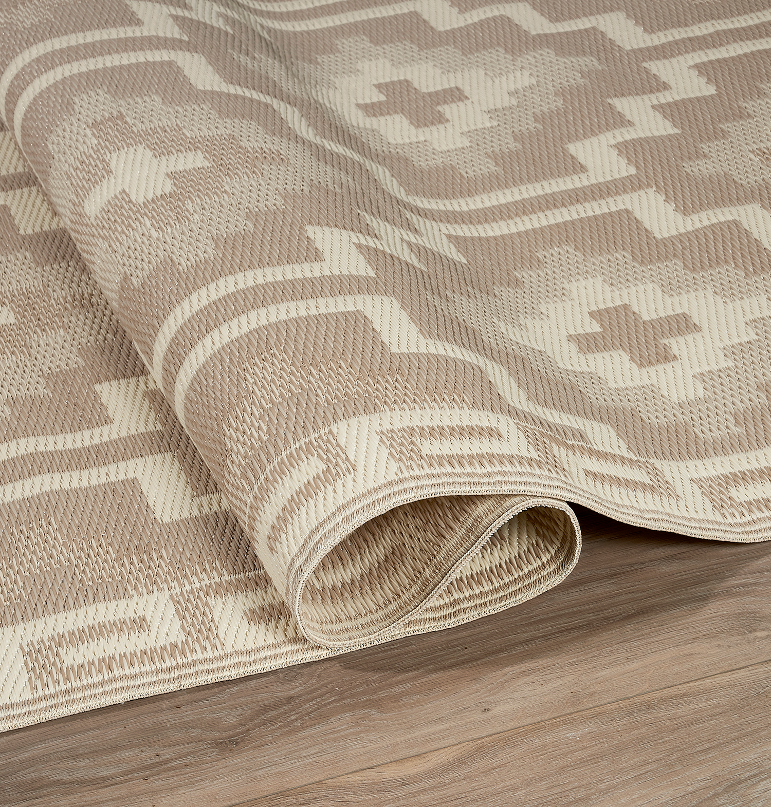 Lhasa - Reversible Outdoor Rug for Patio