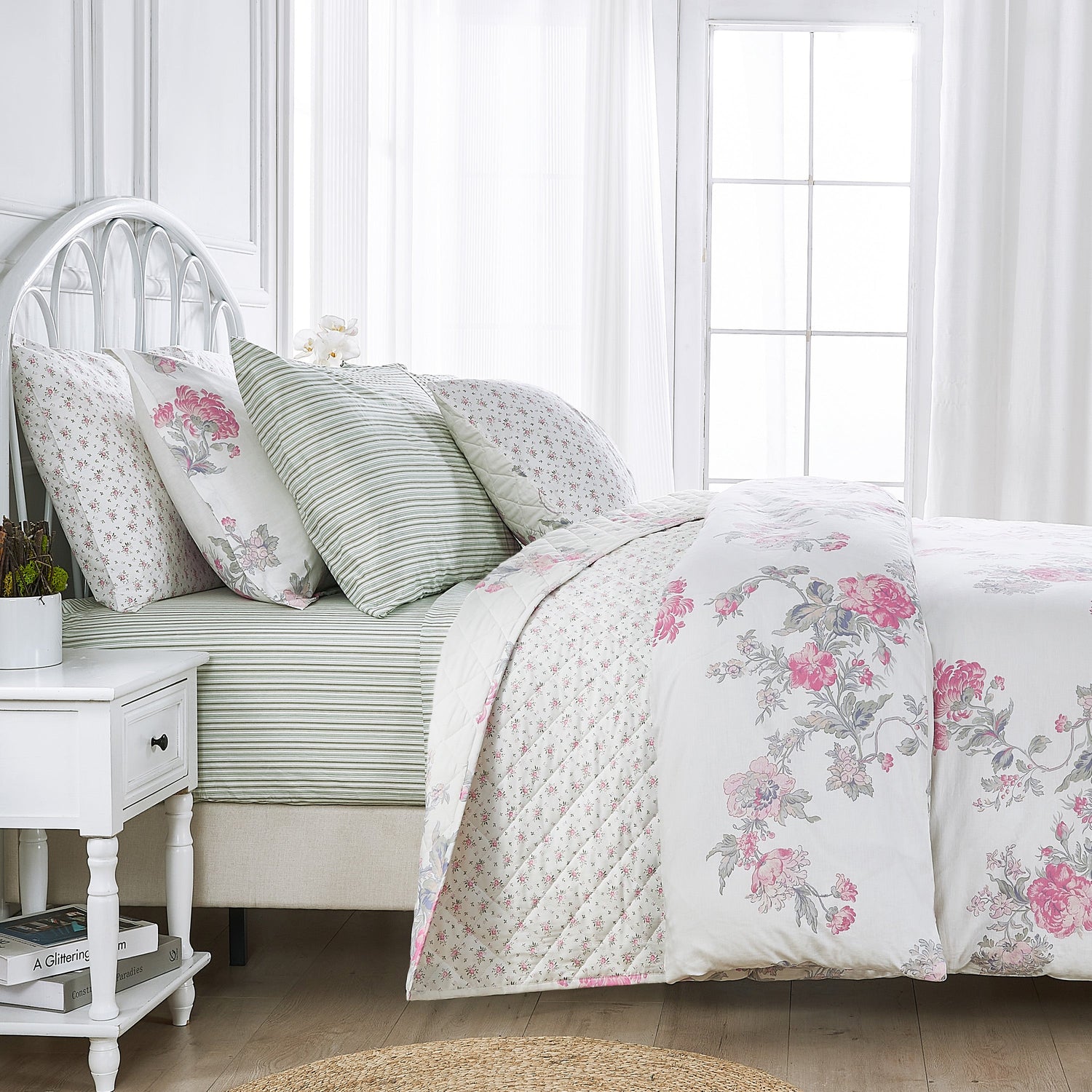 Jardin De Rose Printed Cotton Percale Duvet Sets