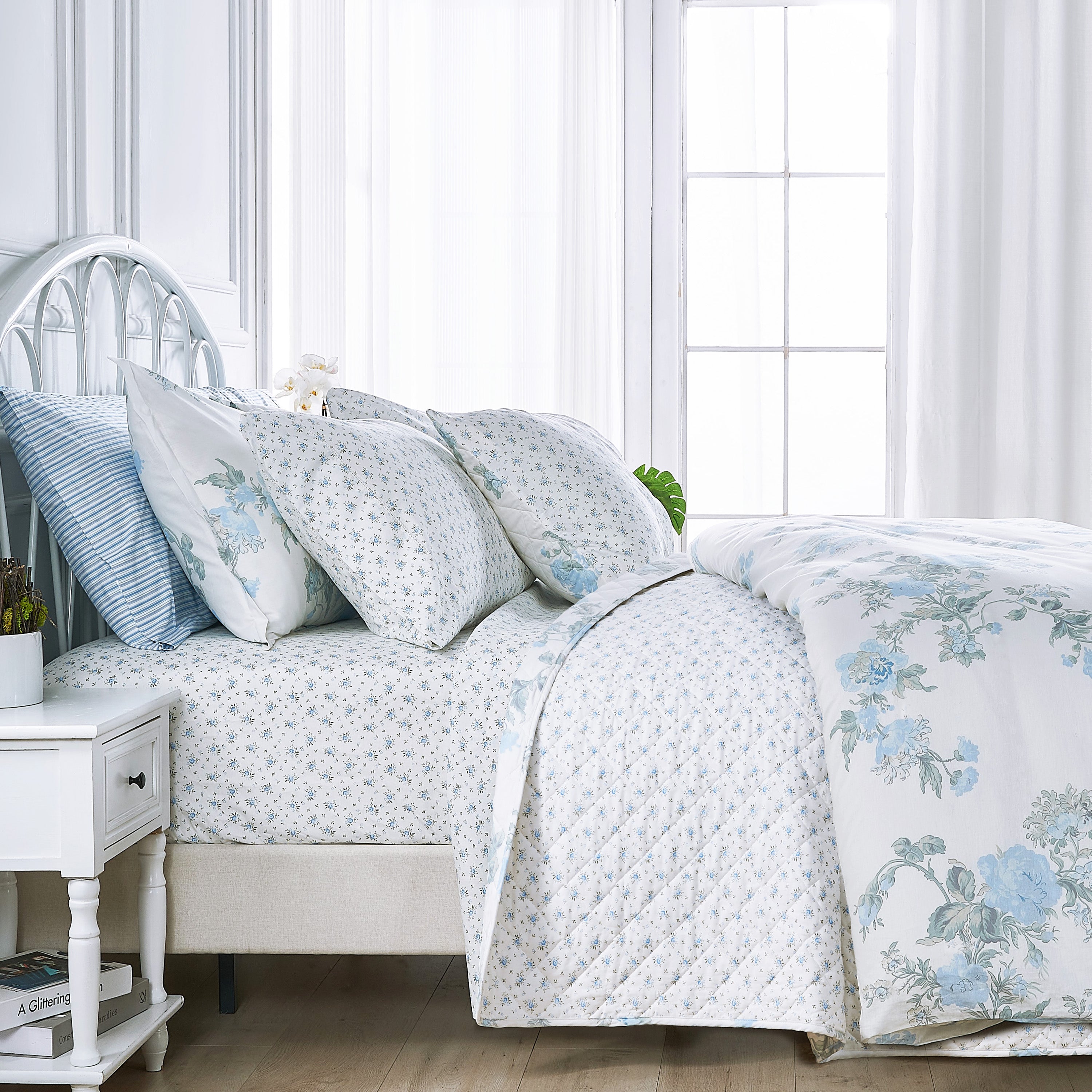 Jardin De Rose Printed Cotton Percale Duvet Sets