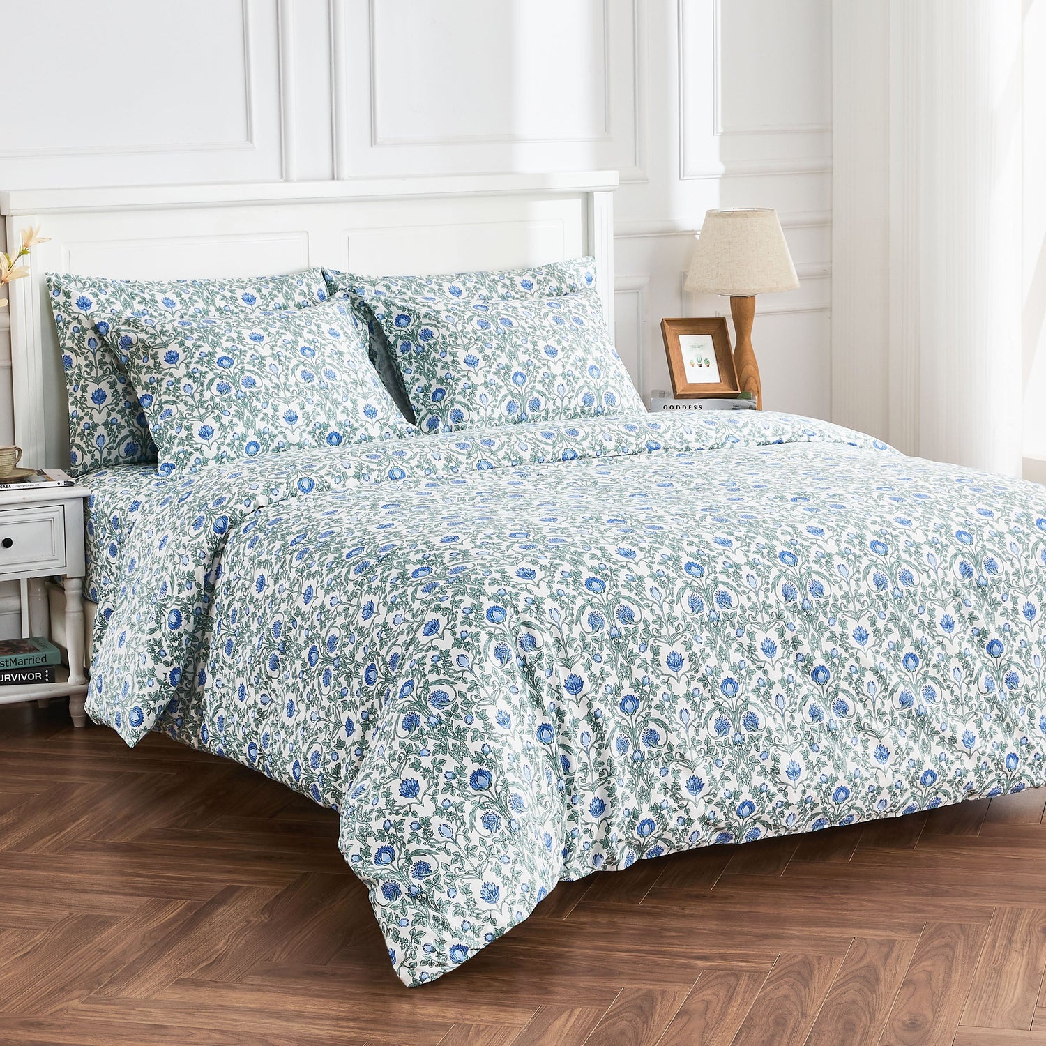 Arts &amp; Crafts Floral Printed Duvet Set