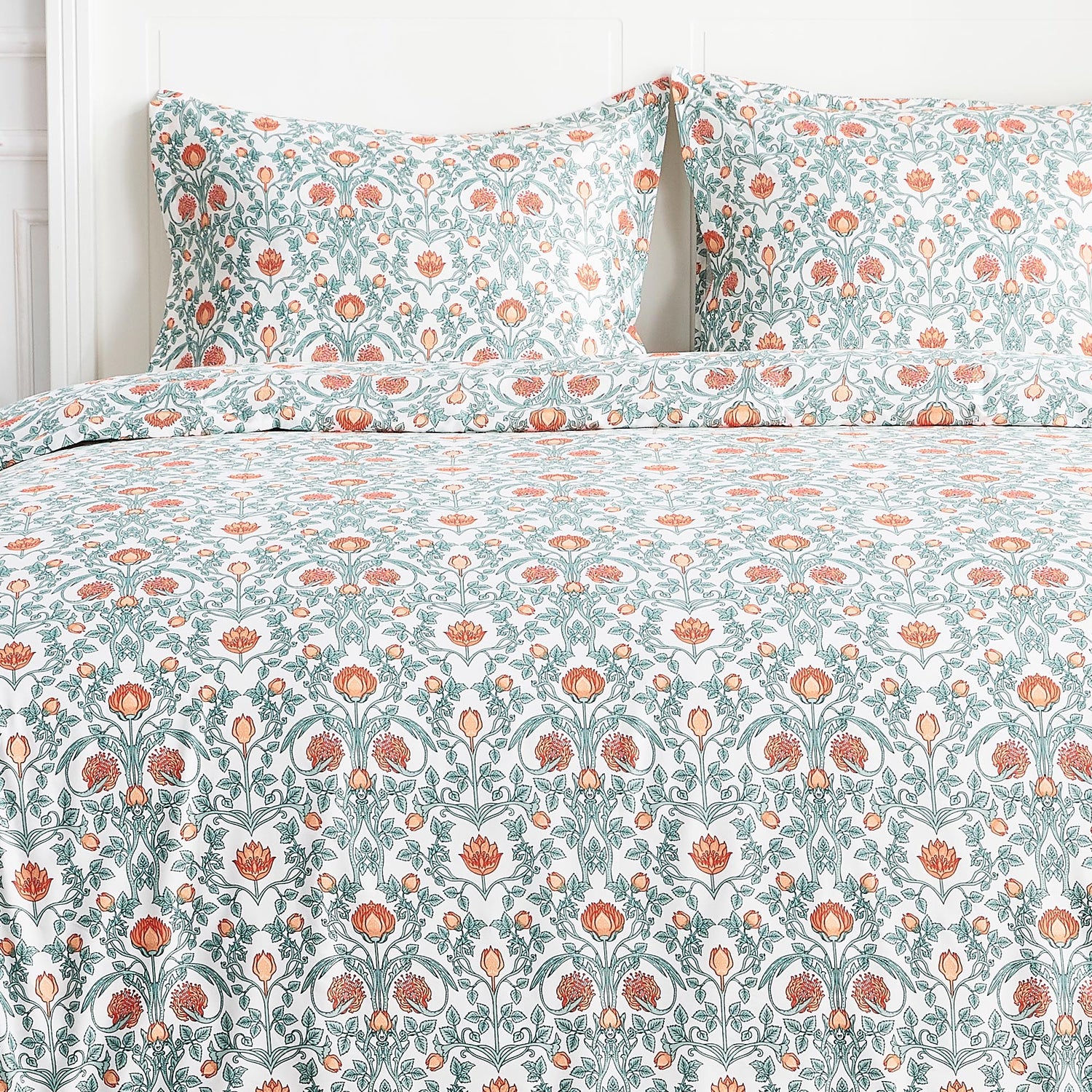 Arts &amp; Crafts Floral Printed Duvet Set