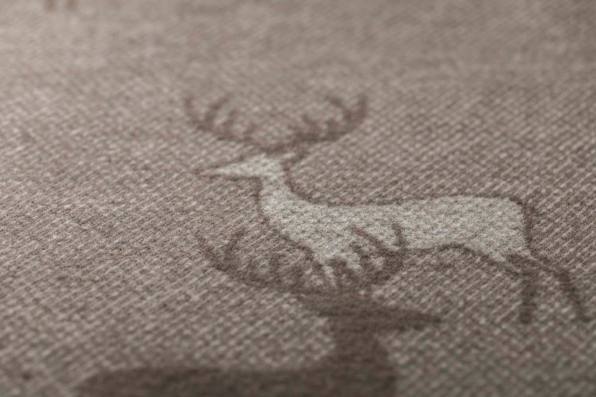 LUCA throw "pairs of stags"