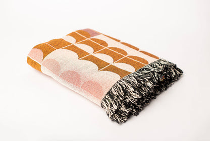 Pink/Orange/Brown Geometric Scallop Jacquard Woven Throw