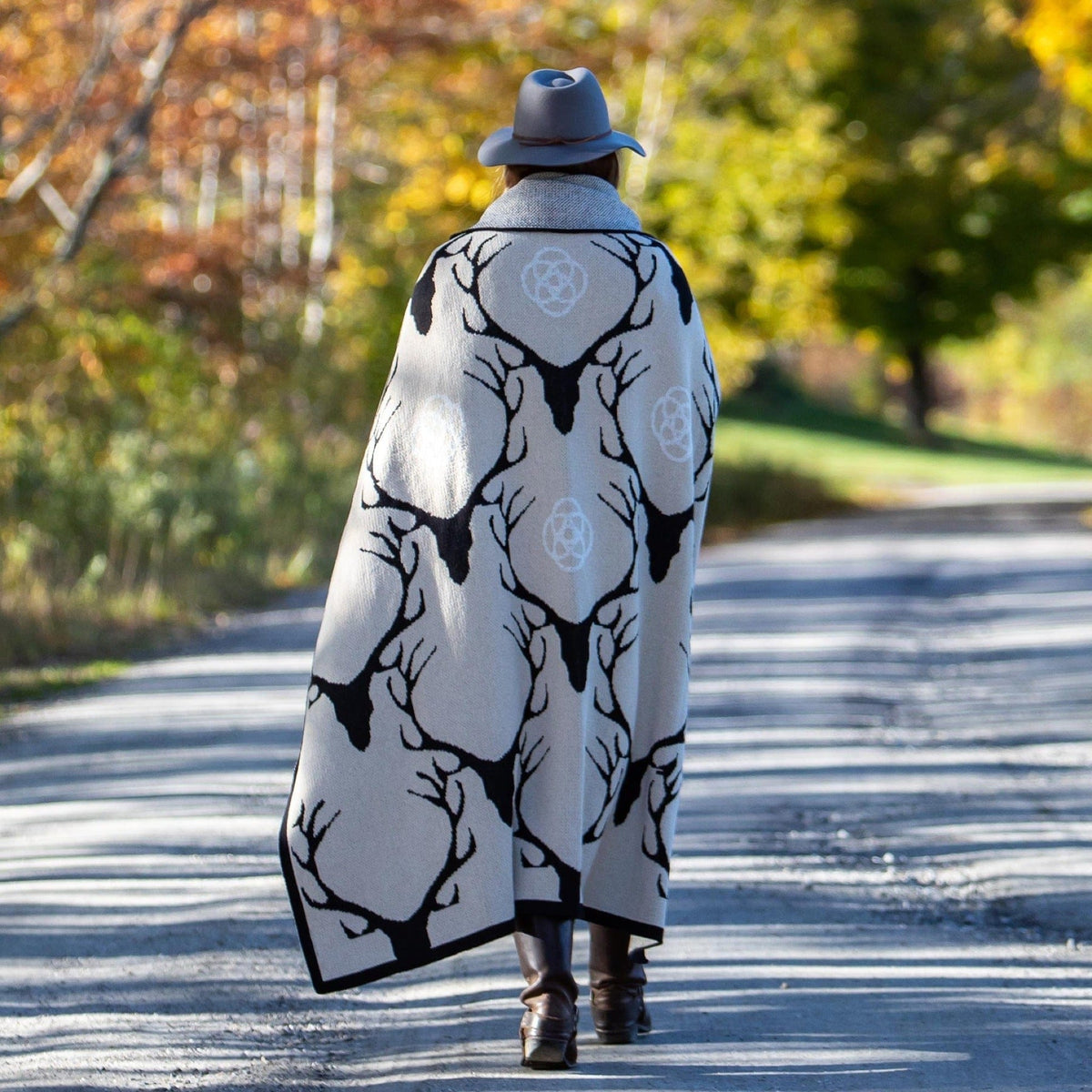 Stag Longhorn - Cotton Sustainable Knit Throw Blanket