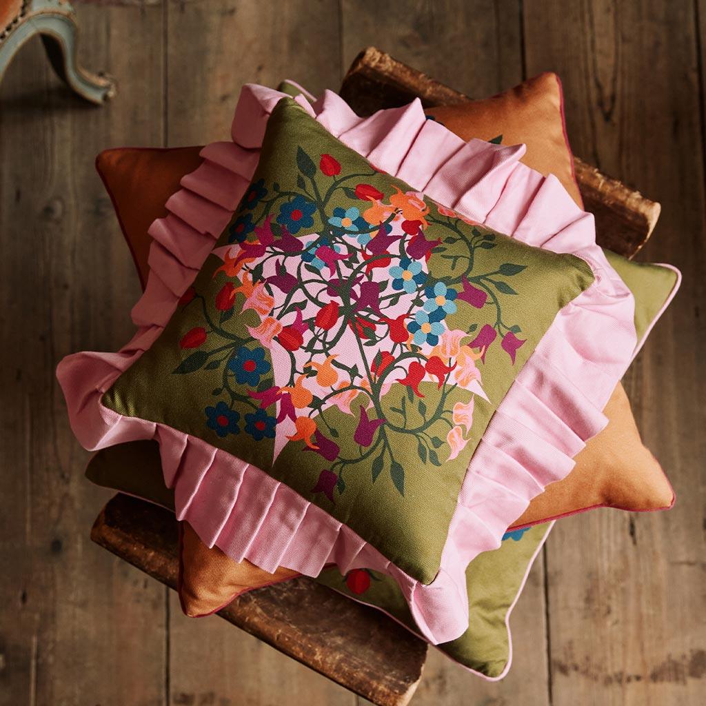 Ruffled Pillow Cover Blumen Green