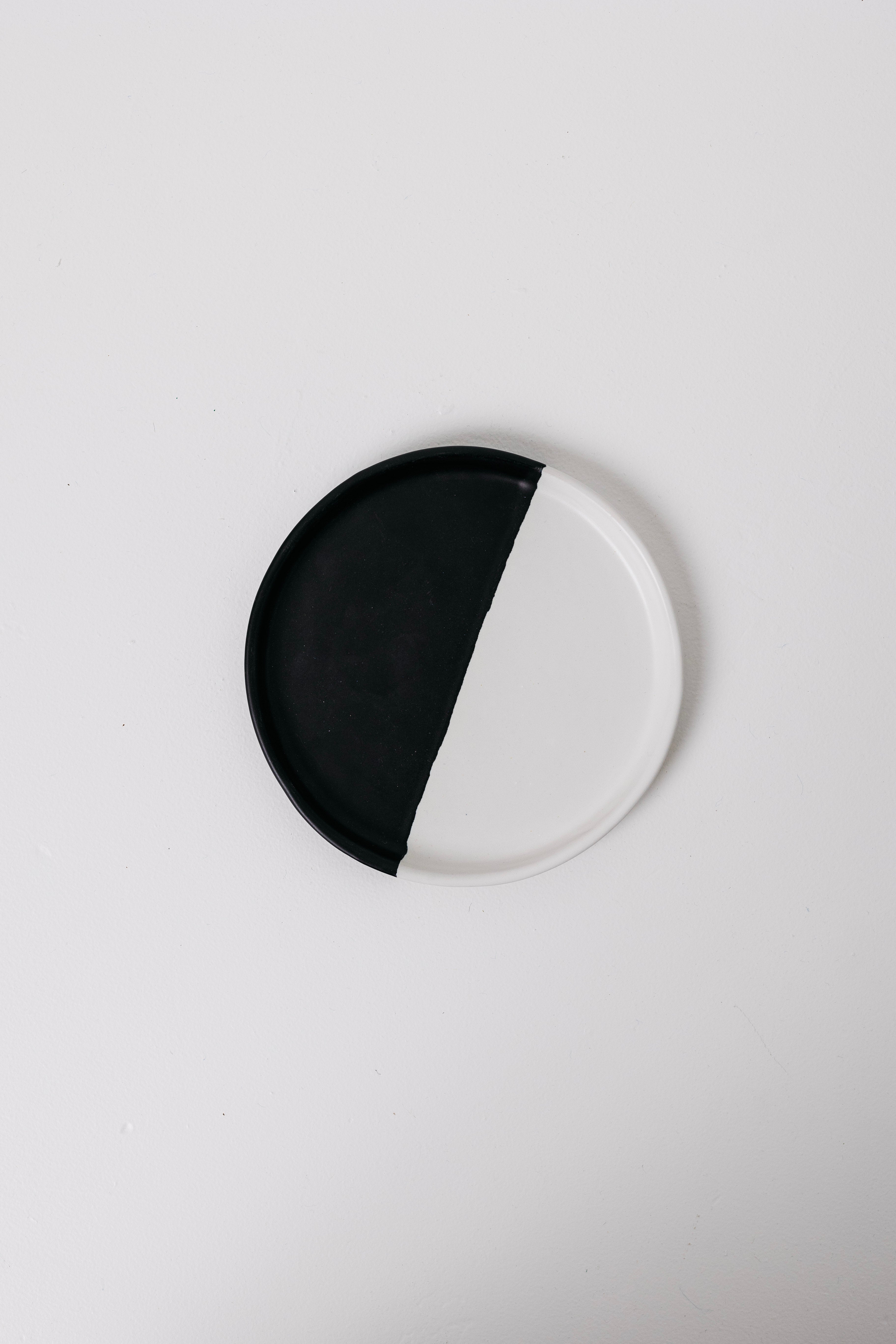 Dawson Appetizer Plate - Matte Black/White - Set of 6