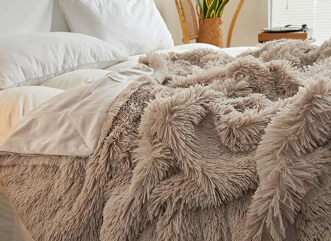 Luxury Faux Fur Super Soft Throw Blanket in Khaki - 50x60