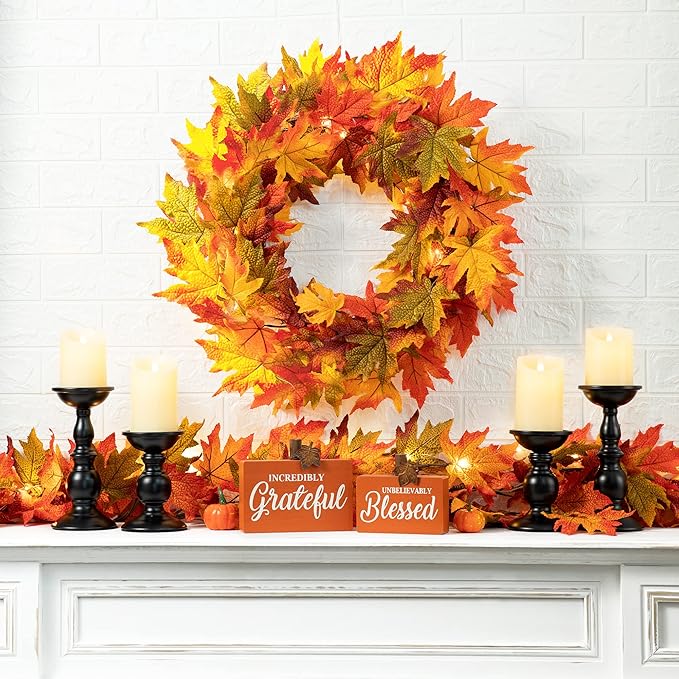 24 Inch Pre-lit Maple Leaf Wreath with Timer