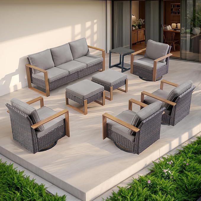 Outdoor Wicker Patio Sofa in Gray