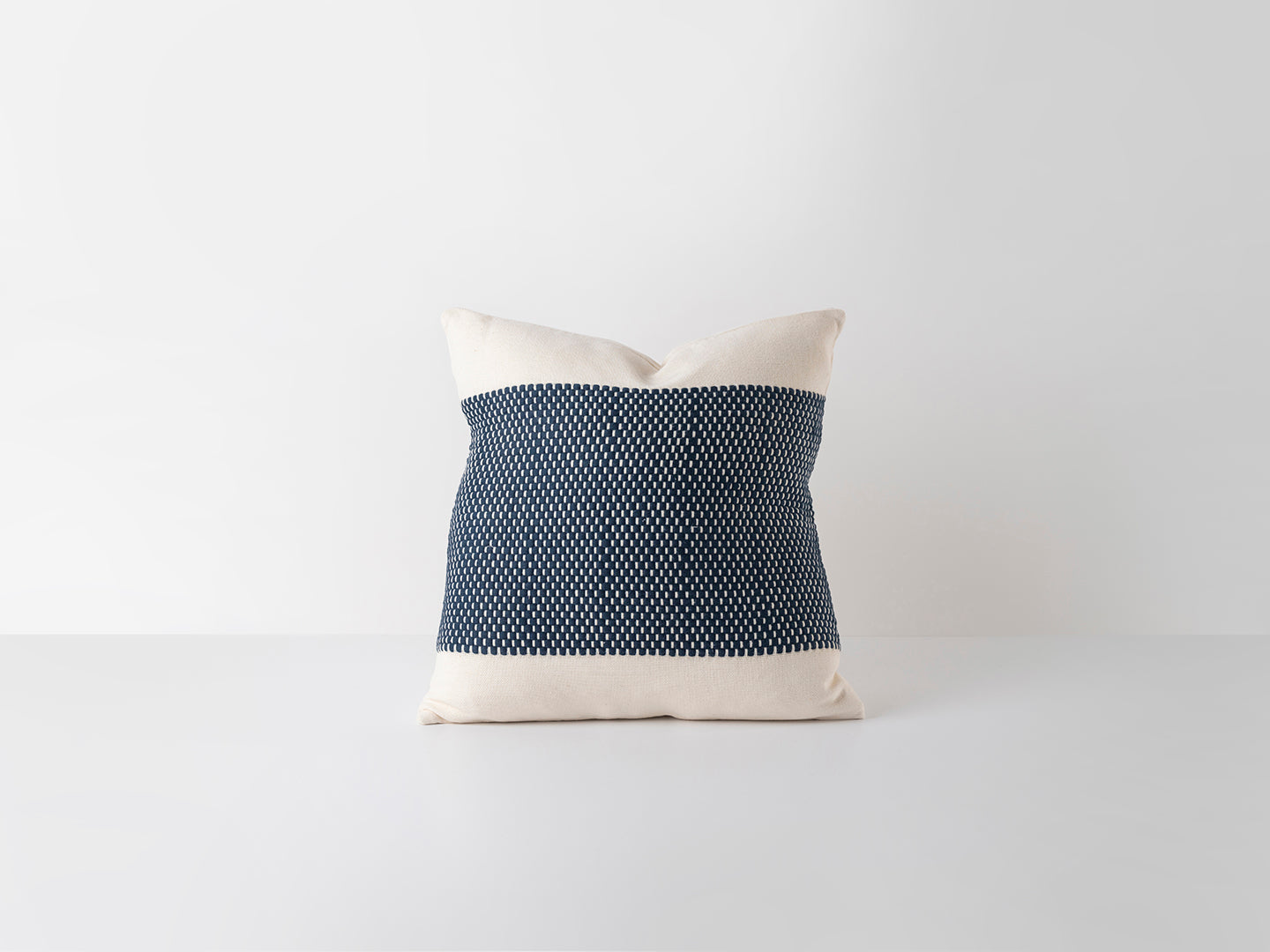 Río Cushion Cover - 3 Colors