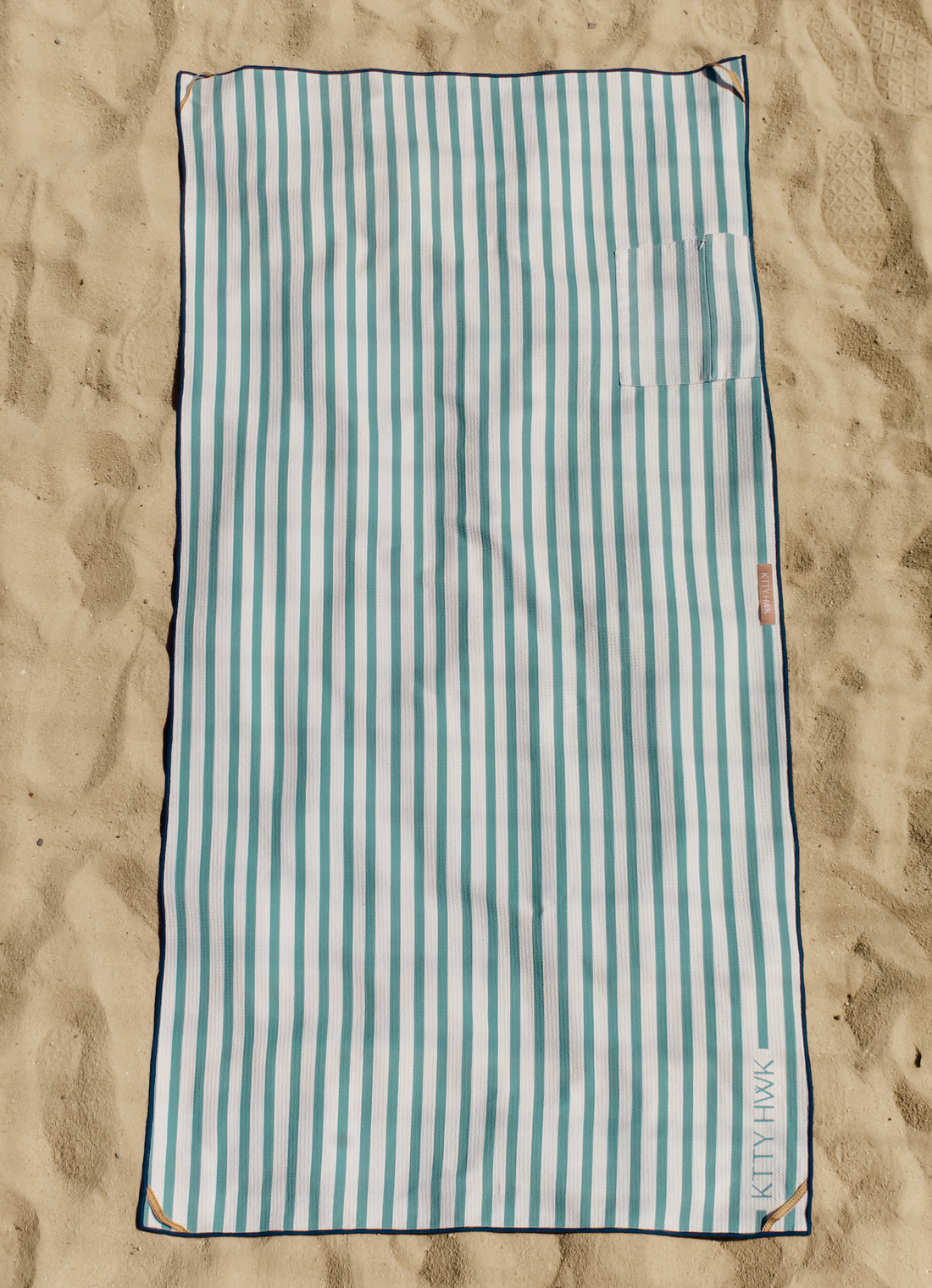 THE CLUB - Reversible Beach Towel