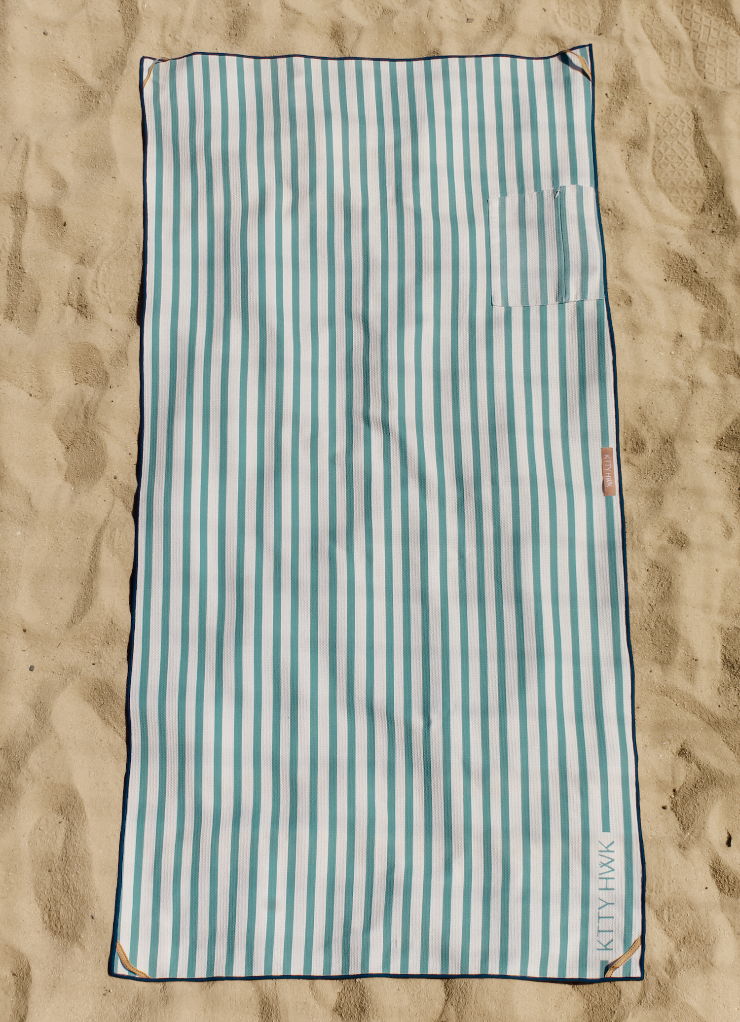 THE CLUB - Reversible Beach Towel