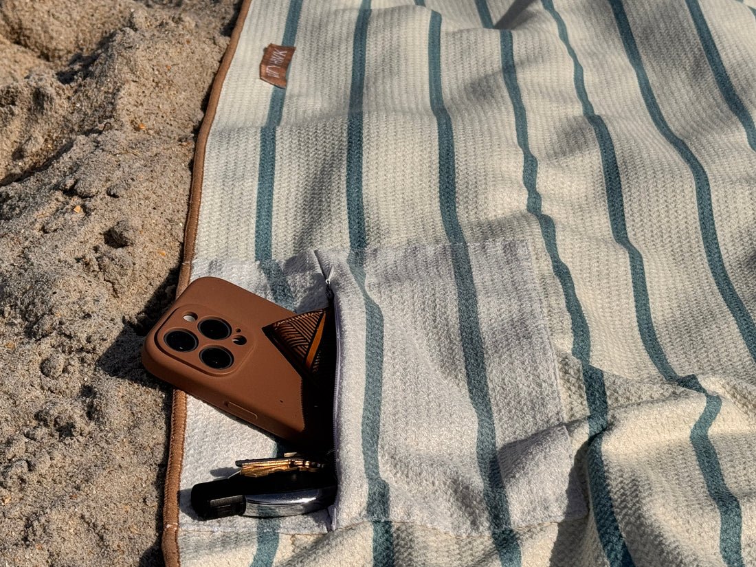 FOLLY - Reversible Beach Towel