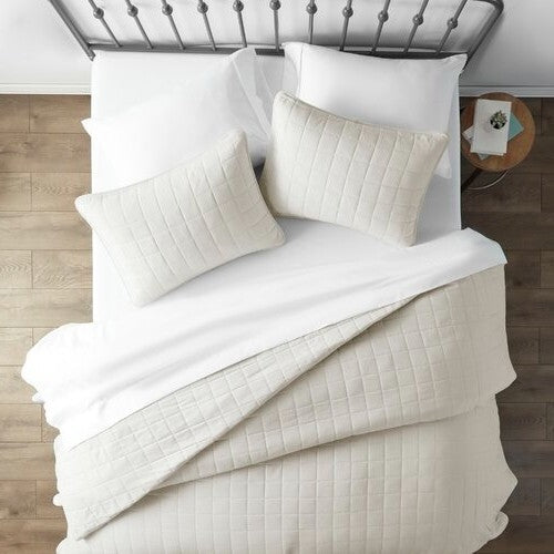 3 Piece Farmhouse Coverlet Bedspread Set in Ivory - King/California King