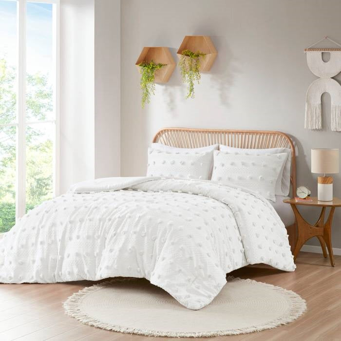 Twin/Twin XL 2-Piece Ivory Pompom Microfiber Comforter Set