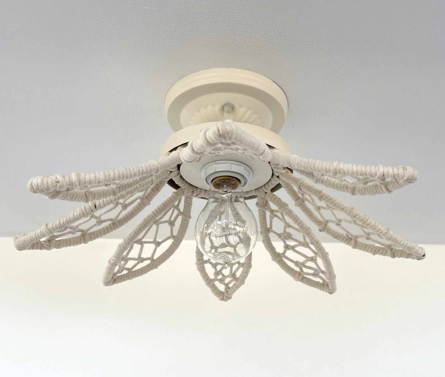 Boho Flower Light Fixture - Ivory