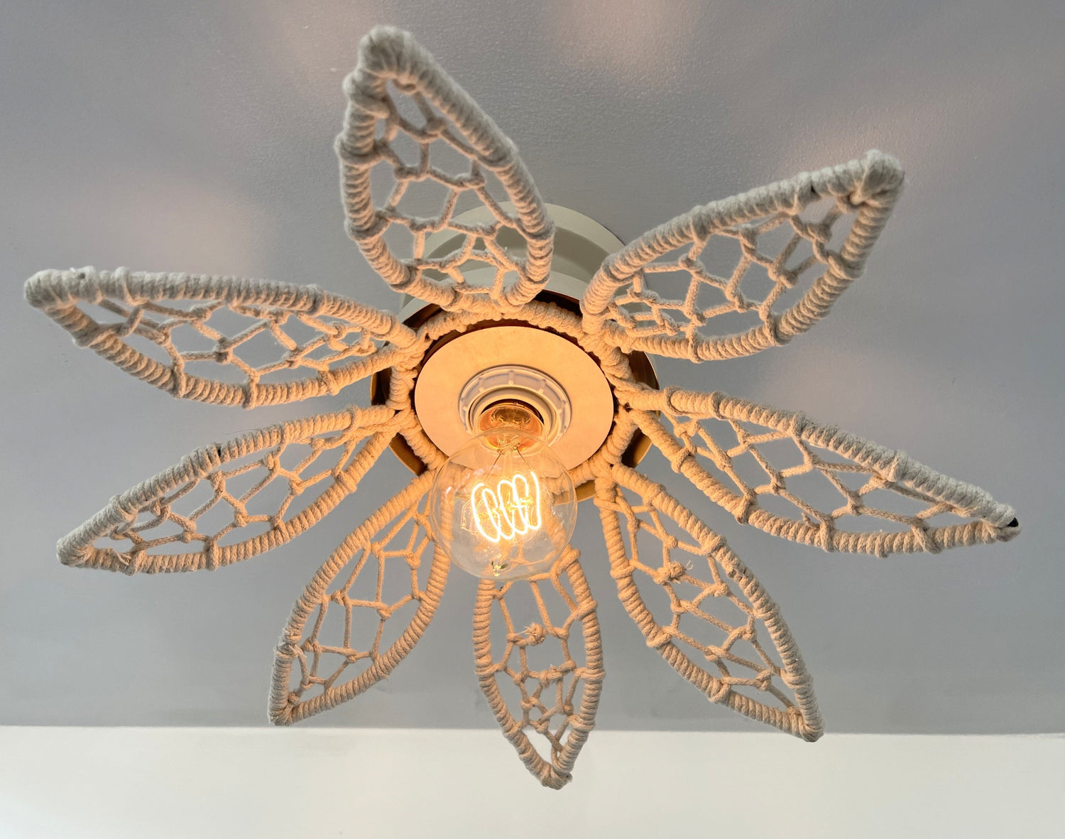 Boho Flower Light Fixture - Ivory
