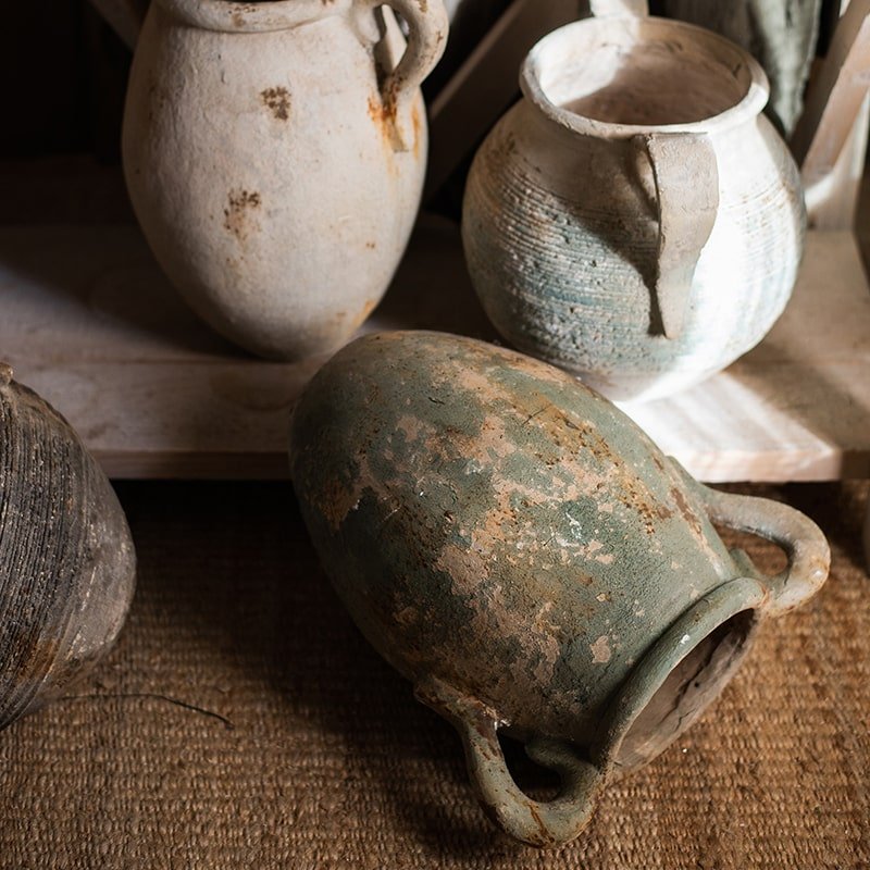 Restoration Ancient Jars in Different Styles