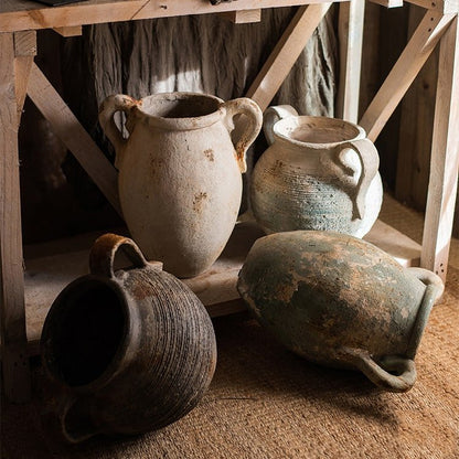 Restoration Ancient Jars in Different Styles
