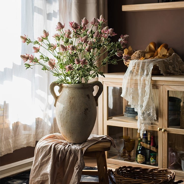 Restoration Ancient Jars in Different Styles