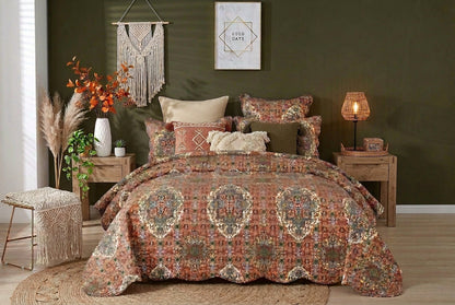 Folk Ogee Moroccan Scalloped Quilted Bedding Set