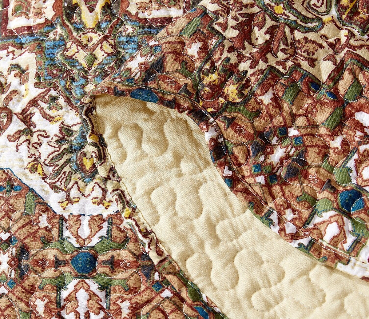 Folk Ogee Moroccan Scalloped Quilted Bedding Set