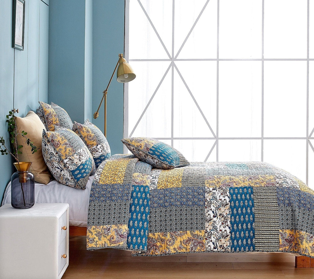 Honey Cove Garden Quilted Bedding Set
