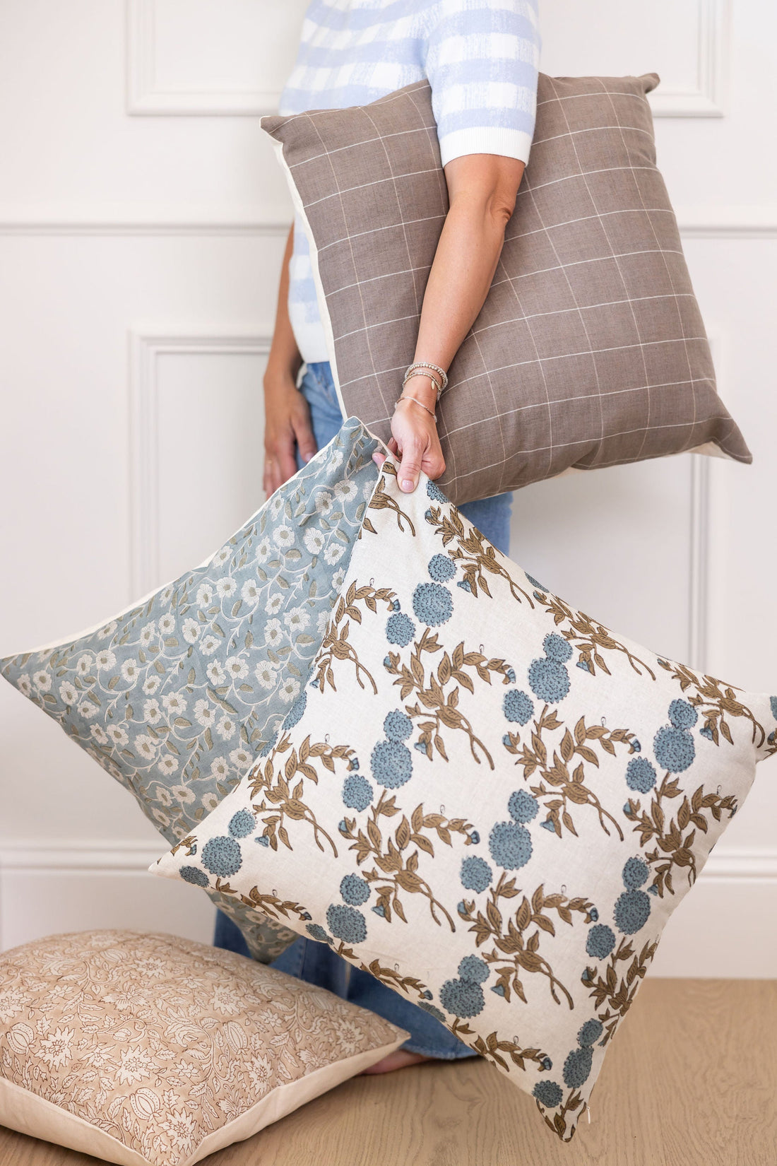 Jes Linen Pillow Cover